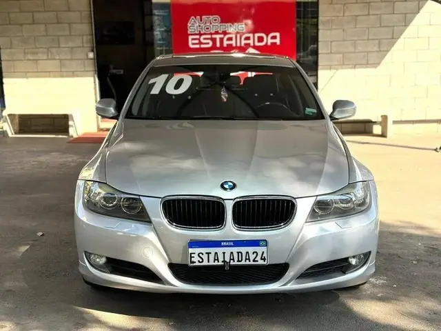 Carro BMW 320i 2010 320i Top 2.0 16V