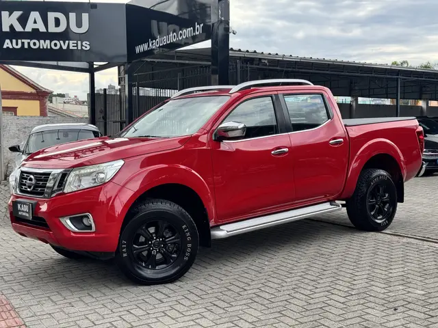 Carro Nissan Frontier 2017 2.3 TD CD LE 4x4 (Aut)