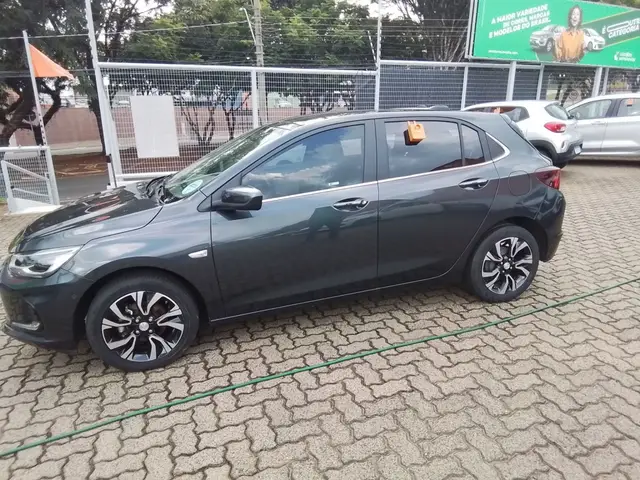 Carro Chevrolet Onix 2024 Premier 1.0 Turbo (Aut.)