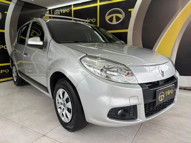 Carro Renault Sandero 2013 Authentique 1.0 16V (flex)