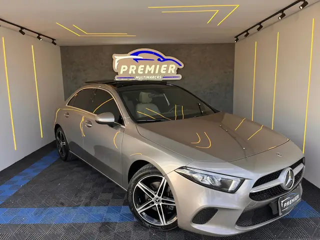 Carro Mercedes-Benz A 200 2020 Advance 1.3 CGI gasolina  (Aut)