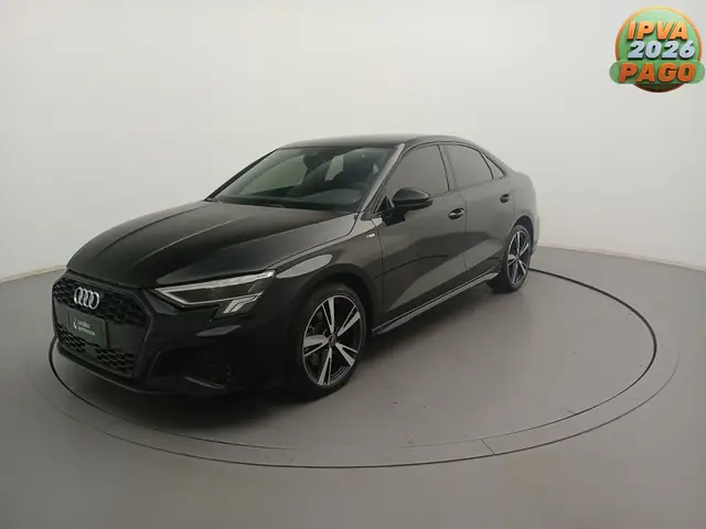 Carro Audi A3 2024 2.0 Sed.Perf. Black TFSI S-tr. (Hib.)