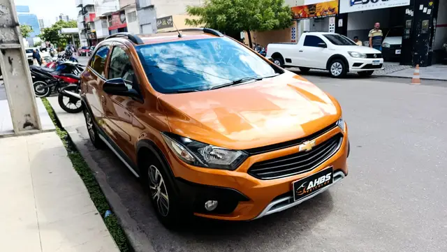 Carro Chevrolet Onix 2017 1.4 Activ SPE/4 (Aut)
