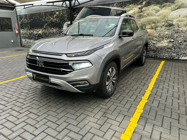 Carro Fiat Toro 2023 Volcano 2.0 TDI 4x4 (Aut)