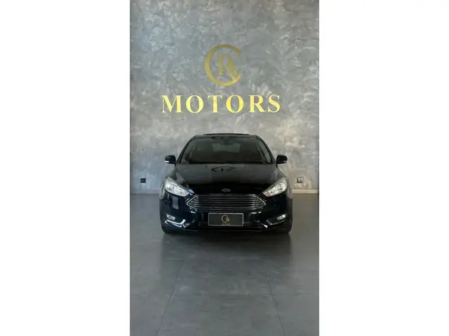 Carro Ford Focus Hatch 2018 Titanium 2.0 PowerShift