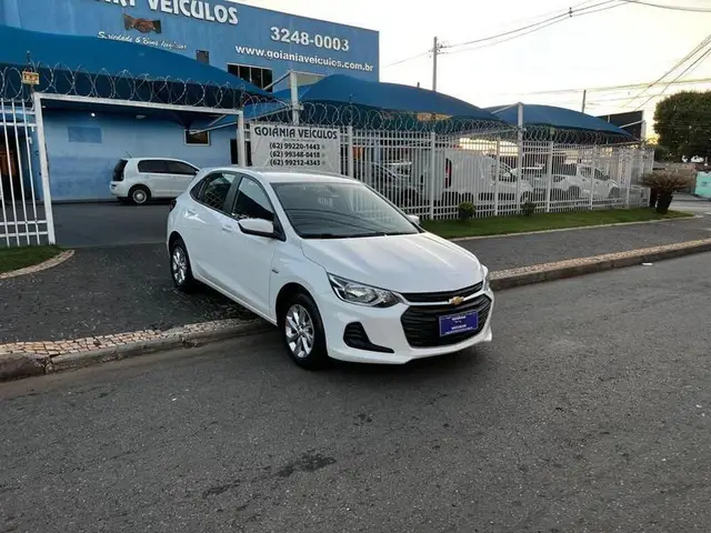 Carro Chevrolet Onix 2023 LT 1.0