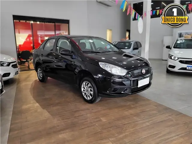 Carro Fiat Grand Siena 2021 Attractive 1.0 (Flex)