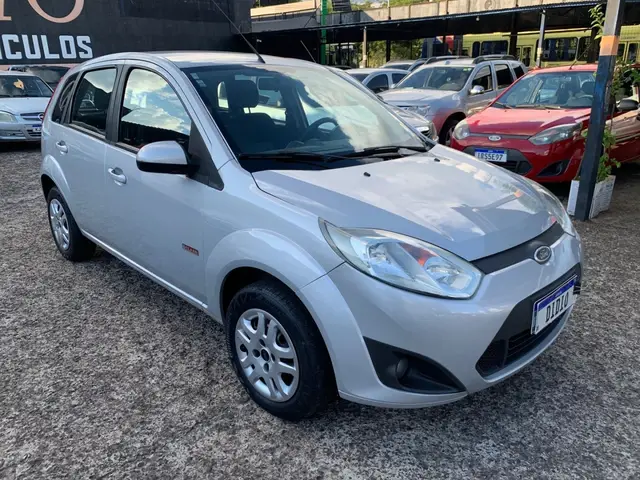 Carro Ford Fiesta Hatch 2013 SE Rocam 1.6 (Flex)