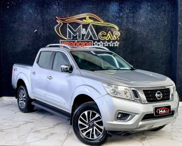 Carro Nissan Frontier 2021 2.3 TD CD LE 4x4 (Aut)