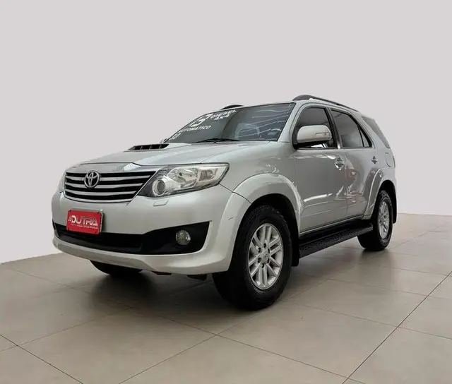 Carro Toyota Hilux Cabine Dupla 2013 Hilux 3.0 TDI 4x4 CD SRV (Aut)