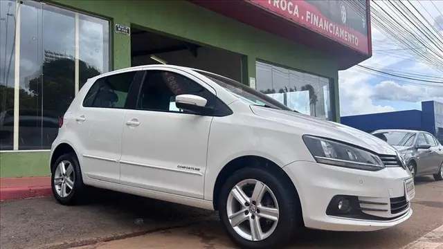 Carro Volkswagen Fox 2016 1.6 MSI Comfortline (Flex)