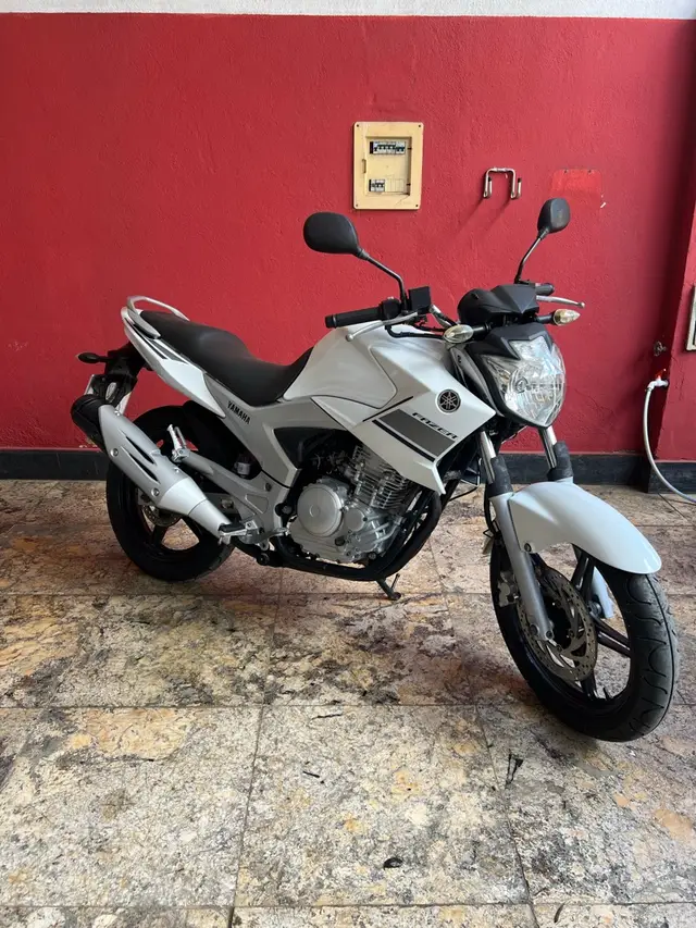 Moto Yamaha YS 250 Fazer 2014 Blueflex
