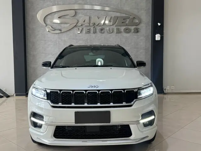 Carro Jeep Commander 2025 Overland 1.3 T270