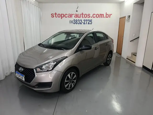 Carro Hyundai HB20S 2019 1.0 Unique (Flex)