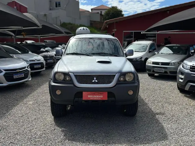 Carro Mitsubishi L200 Triton Outdoor 2012 HPE 2.5 4X4