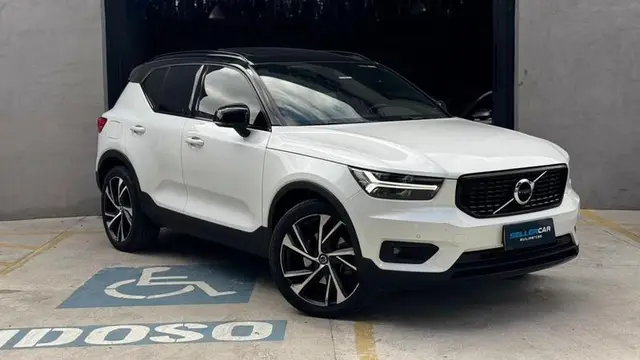 Carro Volvo XC40 2020 2.0 T5 R-Design AWD