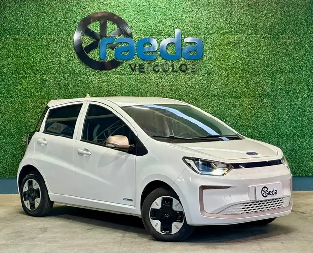 Carro JAC e-JS1 2023 BEV