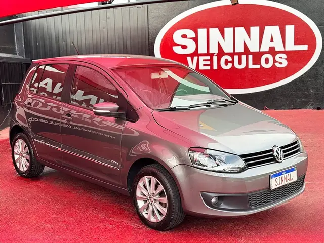Carro Volkswagen Fox 2011 1.6 8V (Flex)