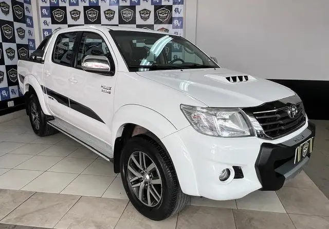 Carro Toyota Hilux Cabine Dupla 2015 Hilux 3.0 TDI 4x4 CD SR