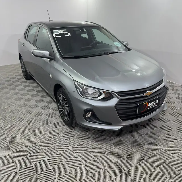 Carro Chevrolet Onix 2025 LT 1.0