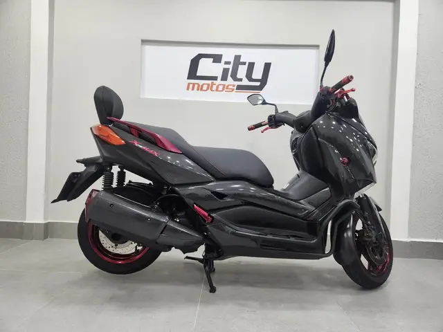 Moto Yamaha XMax 2021 250 (ABS)