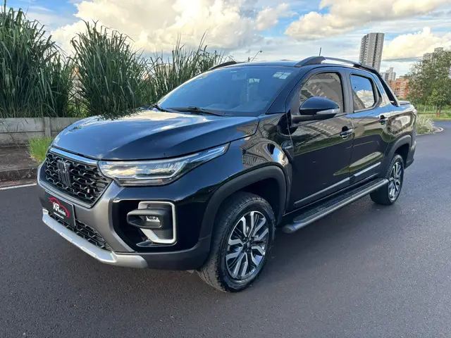 Carro Fiat Strada 2025 Ranch 1.0 Flex Turbo CD Aut.