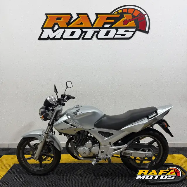 Moto Honda CBX 250 2006 Twister