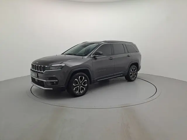 Carro Jeep Commander 2023 Limited 1.3 T270