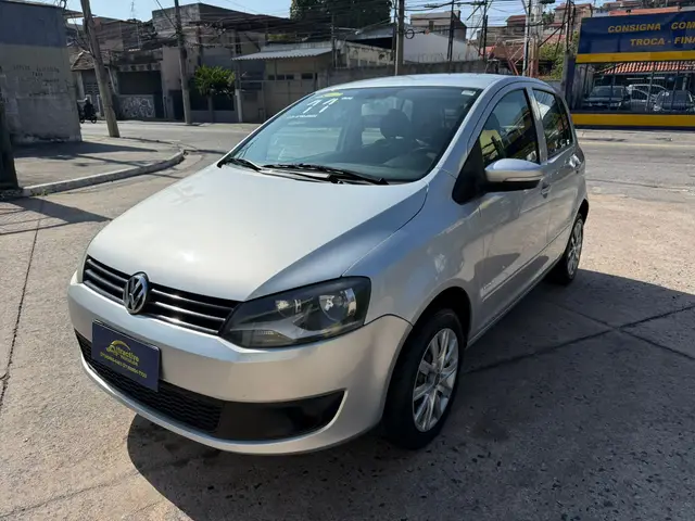 Carro Volkswagen Fox 2011 1.6 8V I-Motion (Flex)