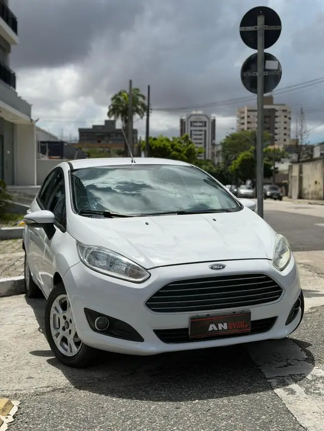 Carro Ford New Fiesta Hatch 2015 New Fiesta SE 1.6 16V PowerShift