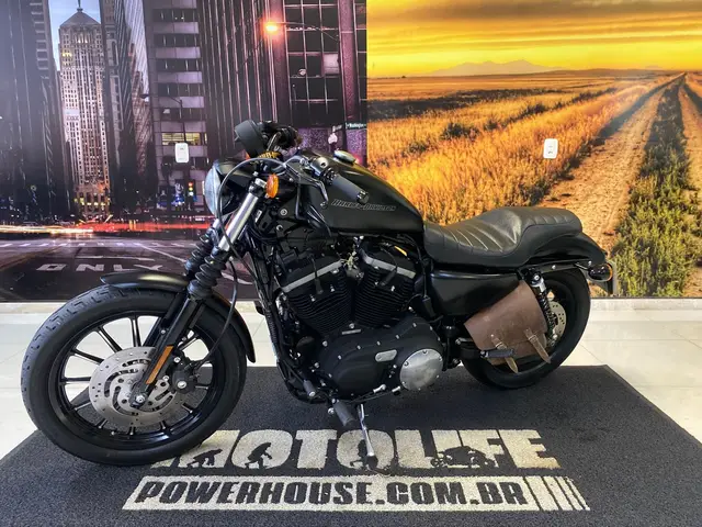 Moto Harley-Davidson Sportster XL 883 2010 Iron