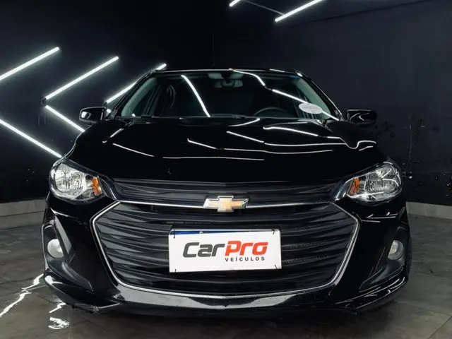 Carro Chevrolet Onix Plus 2024 LT 1.0