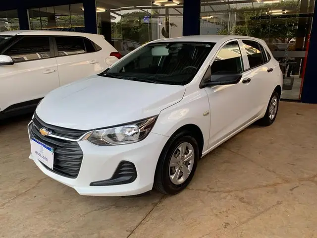 Carro Chevrolet Onix 2023 1.0