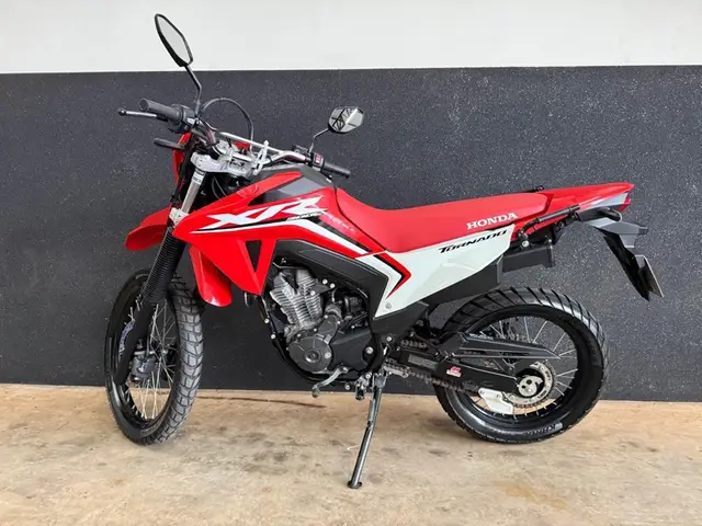 Moto Honda XR 300L 2026 Tornado