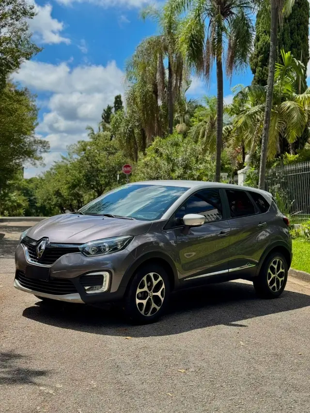 Carro Renault Captur 2021 BOSE 1.6 16v SCe CVT (Flex)