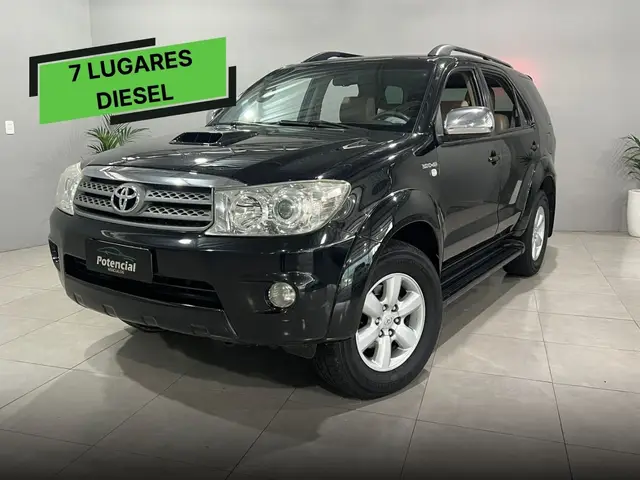Carro Toyota Hilux SW4 2010 SRV 4x4 3.0 Turbo  (aut)