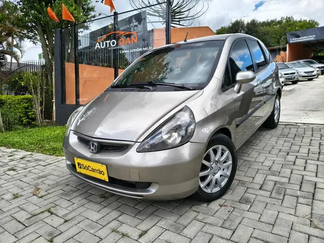 Carro Honda Fit 2005 LX 1.4