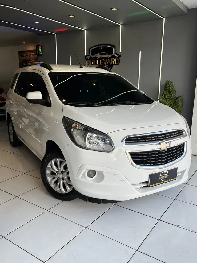 Carro Chevrolet Spin 2018 LTZ 7S 1.8 (Flex)