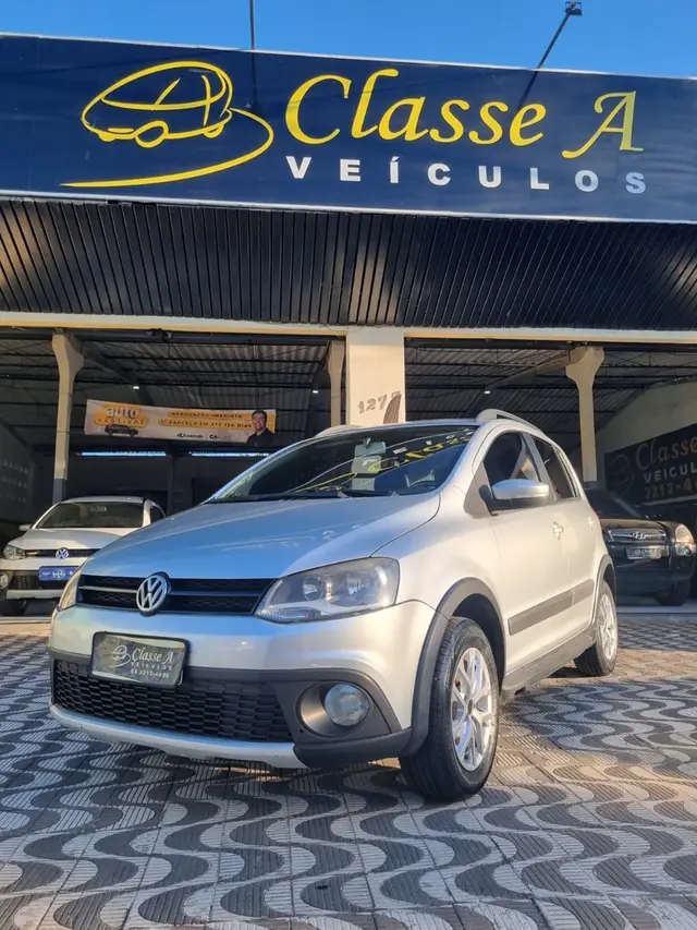 Carro Volkswagen CrossFox 2014 1.6 VHT (Flex)