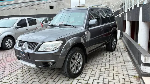 Carro Mitsubishi Pajero TR4 2015 2.0 16V 4x2 (Flex)