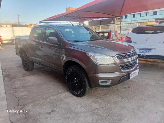 Carro Chevrolet S10 Cabine Dupla 2013 S10 LT 2.4 4x2 (Cab Dupla) (Flex)