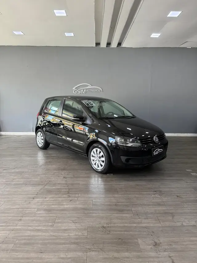 Carro Volkswagen Fox 2013 1.0 VHT (Flex) 4p