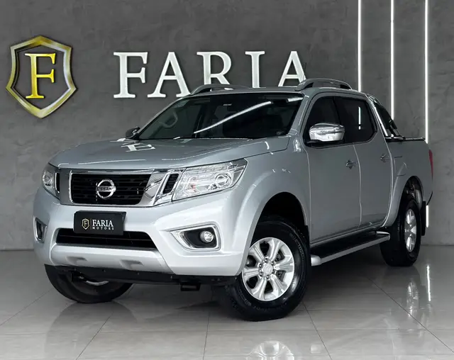Carro Nissan Frontier 2017 2.3 TD CD LE 4x4 (Aut)