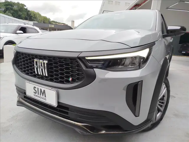 Carro Fiat Fastback 2024 Turbo 200