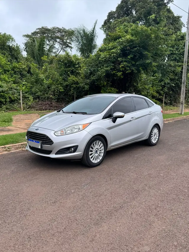 Carro Ford New Fiesta Sedan 2015 1.6 Titanium PowerShift (Flex)