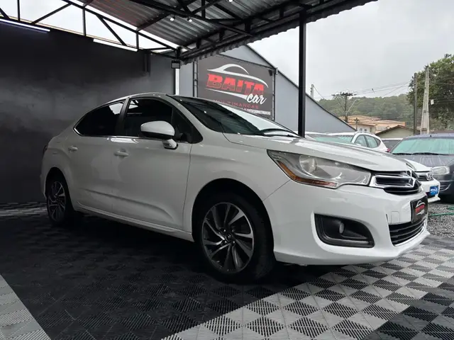 Carro Citroën C4 Lounge 2016 Tendance NAV 2.0 16V