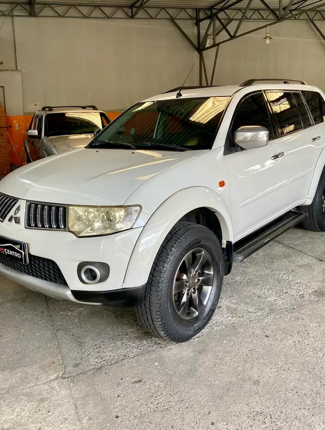 Carro Mitsubishi Pajero Dakar 2012 3.2 4WD (Aut)