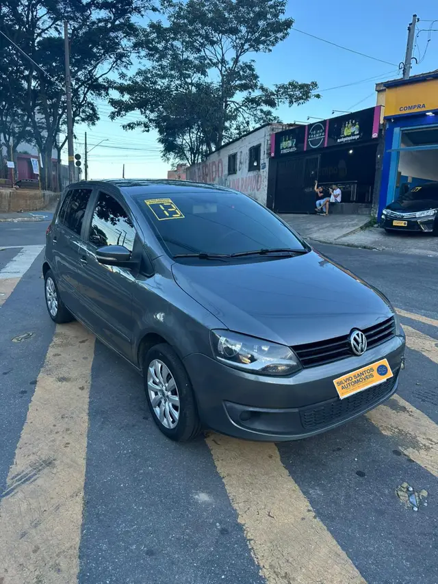Carro Volkswagen Fox 2013 1.0 VHT (Flex) 4p