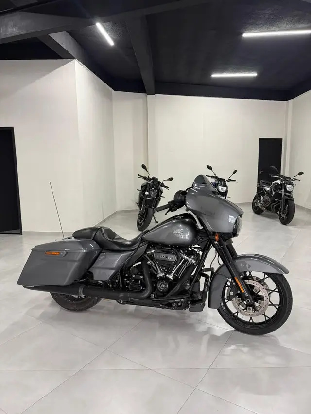 Moto Harley-Davidson Street Glide 2021 SPECIAL FLHXS