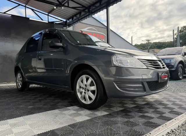 Carro Renault Logan 2011 Expression 1.6 8V Hi-Torque (flex)